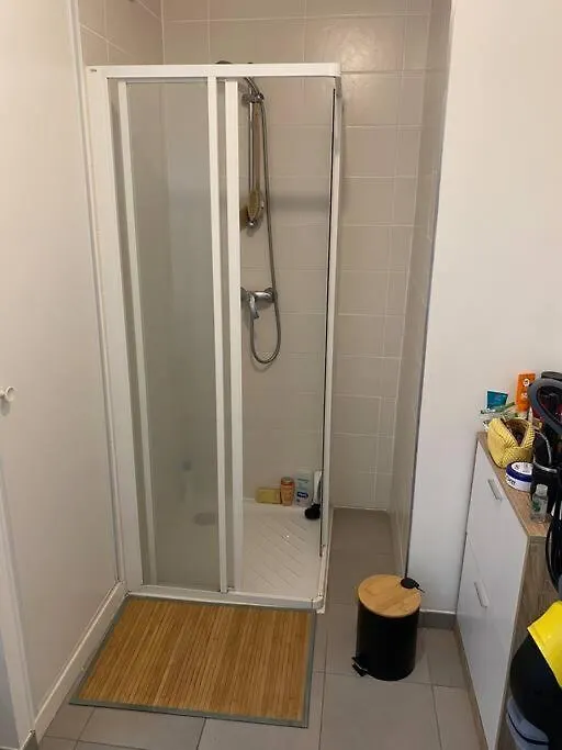T2 Au Pieds Du Metro, La Soie Daire Villeurbanne
